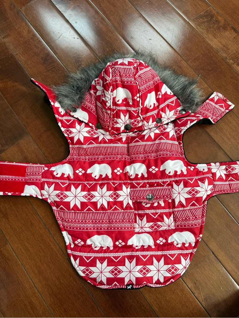 Hotel Doggy Red Polar Bear Fair Isle Hooded Dog Jacket, size Medium